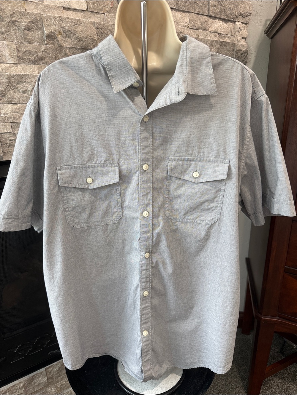 Banana Republic Men's Gray Button Down Shirt